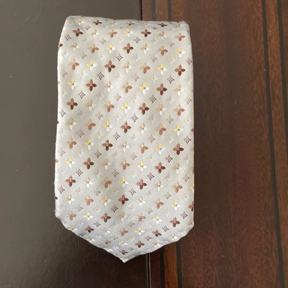 SOLD Louis Vuitton Men’s Tie